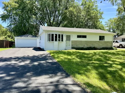 16413 Trumbull Ave, Markham, IL 60428 photo 2