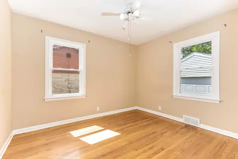 602 Mountain St, Aurora, IL 60505 photo 7