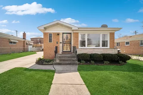 8143 W Elizabeth Ave, Niles, IL 60714