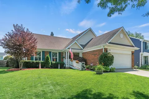 1173 Brandywyn Ln, Buffalo Grove, IL 60089