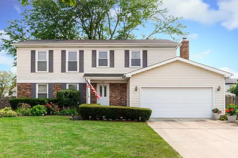 1301 N Saddle Row, Addison, IL 60101