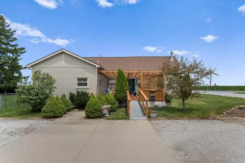 899 County Road 100, Ivesdale, IL 61851