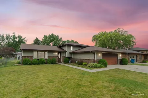 320 Palmor Dr, Ottawa, IL 61350 photo 2