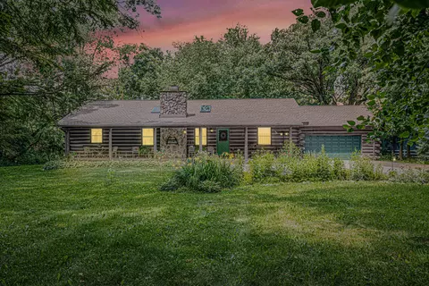 12 N216 Berner Dr, Elgin, IL 60120
