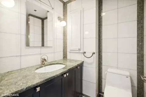 180 E Pearson St #5405, Chicago, IL 60611 photo 23