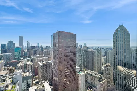180 E Pearson St #5405, Chicago, IL 60611 photo 27