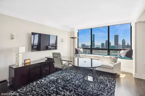 180 E Pearson St #5405, Chicago, IL 60611 photo 9