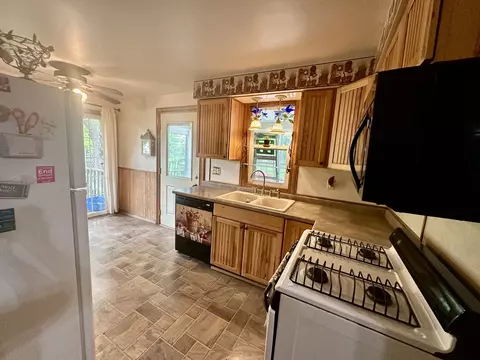 16213 W State Rd, Pecatonica, IL 61063 photo 9