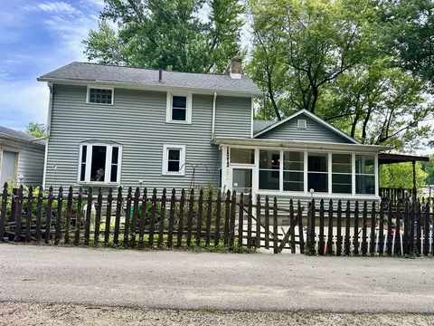 16213 W State Rd, Pecatonica, IL 61063 photo 2