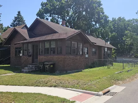 208 3rd Ave, Rock Falls, IL 61071