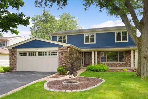 1219 Highland Ln, Glenview, IL 60025