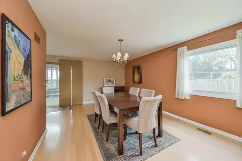 Dining - 1402 Bow String Ct, Carol Stream, IL 60188 photo 2 of 2