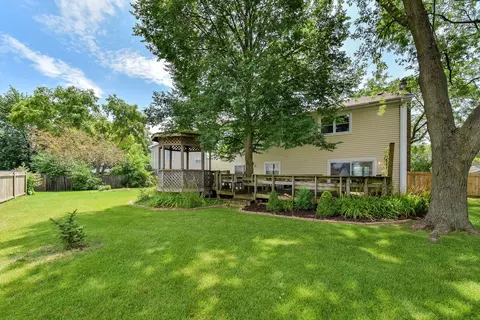 Exterior - 1402 Bow String Ct, Carol Stream, IL 60188 photo 5 of 6