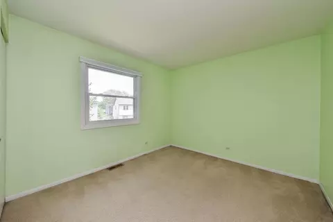 Bedroom - 1402 Bow String Ct, Carol Stream, IL 60188 photo 4 of 5