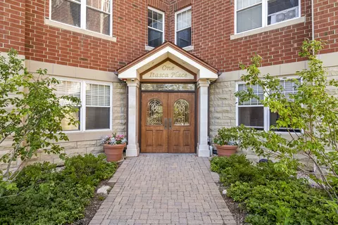 Exterior - 1 Itasca Pl #407, Itasca, IL 60143 photo 1 of 7