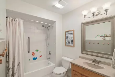 3990 Whispering Trails Dr, Hoffman Estates, IL 60192 photo 24