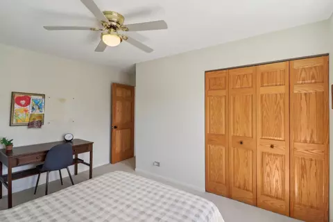 3990 Whispering Trails Dr, Hoffman Estates, IL 60192 photo 30