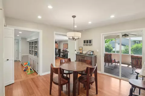3990 Whispering Trails Dr, Hoffman Estates, IL 60192 photo 15