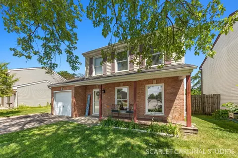 2 S615 Hampton Dr, Warrenville, IL 60555