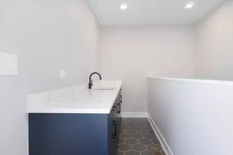 Other - 4442 S Drexel Blvd #E, Chicago, IL 60653 photo 4 of 7