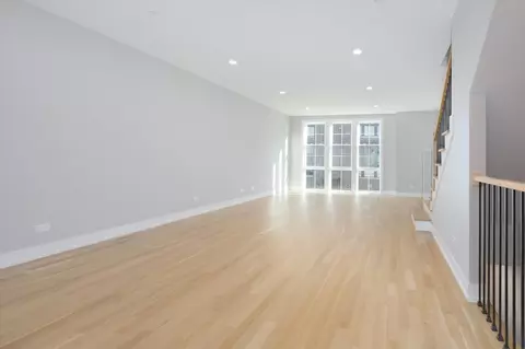 Living - 4442 S Drexel Blvd #E, Chicago, IL 60653 photo 1 of 3