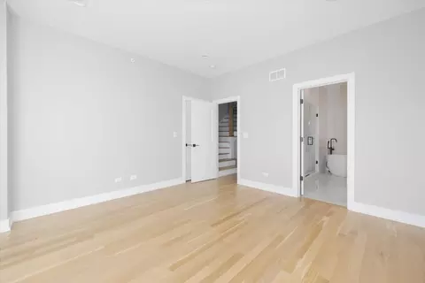 Bedroom - 4442 S Drexel Blvd #E, Chicago, IL 60653 photo 1 of 4