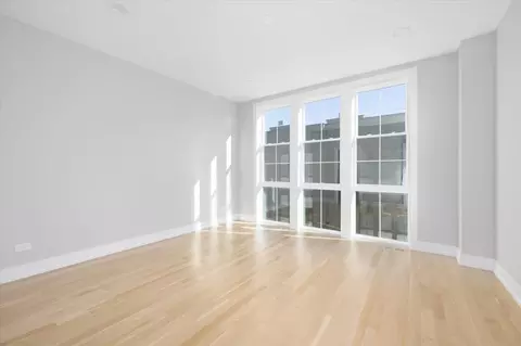 Living - 4442 S Drexel Blvd #E, Chicago, IL 60653 photo 3 of 3
