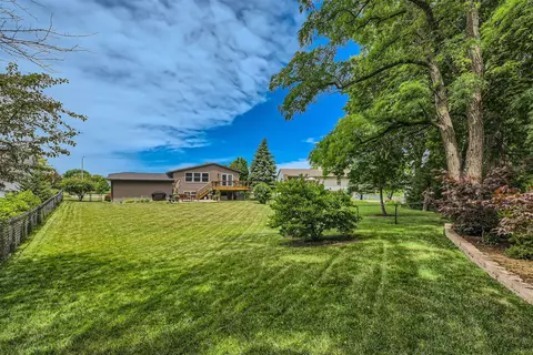 Exterior - 1365 Freeman Rd, Hoffman Estates, IL 60192 photo 7 of 10