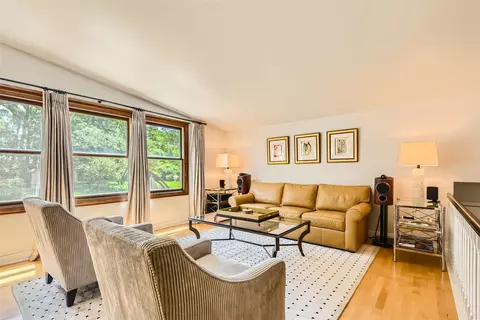 Living - 1365 Freeman Rd, Hoffman Estates, IL 60192 photo 2 of 9