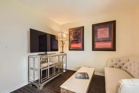 Living - 1365 Freeman Rd, Hoffman Estates, IL 60192 photo 6 of 9