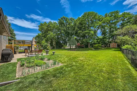 Exterior - 1365 Freeman Rd, Hoffman Estates, IL 60192 photo 6 of 10