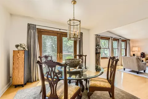 Dining - 1365 Freeman Rd, Hoffman Estates, IL 60192 photo 3 of 3