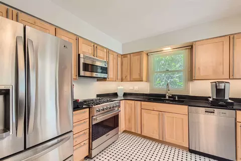 Kitchen - 1365 Freeman Rd, Hoffman Estates, IL 60192 photo 3 of 3