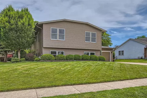 Exterior - 1365 Freeman Rd, Hoffman Estates, IL 60192 photo 10 of 10