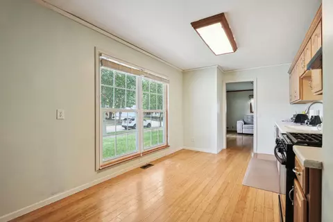 3211 York Dr, Champaign, IL 61821 photo 9