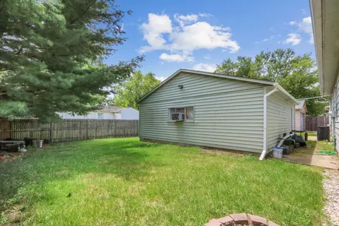 3211 York Dr, Champaign, IL 61821 photo 20