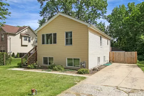 22679 W Ridge Dr, Antioch, IL 60002
