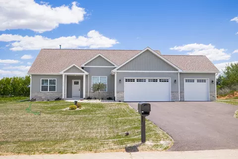 4104 Trimble Ln, Rockford, IL 61102