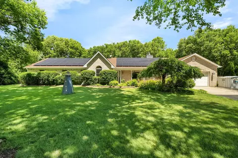 24700 W Canal Rd, Channahon, IL 60410
