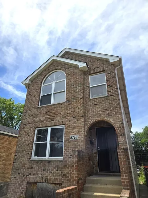 6746 S Wood St, Chicago, IL 60636