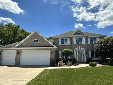 11153 Woodstock Dr, Orland Park, IL 60467