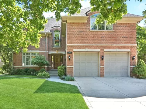 316 Vista Dr, Wilmette, IL 60091