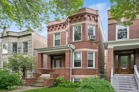 2703 N Francisco Ave, Chicago, IL 60647