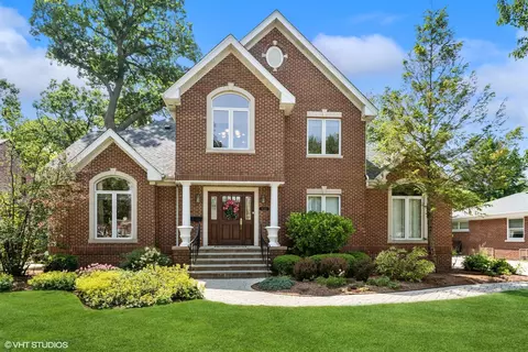 928 S Home Ave, Park Ridge, IL 60068