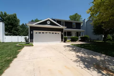 808 Landau Ln, Normal, IL 61761 photo 2