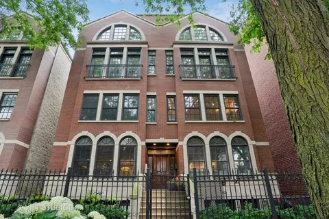 1529 N Mohawk St #3S, Chicago, IL 60610