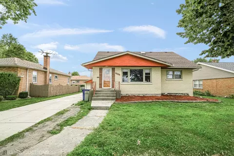 5329 Oak Center Dr, Oak Lawn, IL 60453