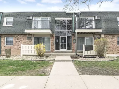9962 S 84th Ter S #34-304, Palos Hills, IL 60465