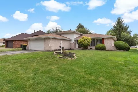 19621 Lake Park Dr, Lynwood, IL 60411