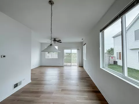 825 Daniel Dr, Minooka, IL 60447 photo 9